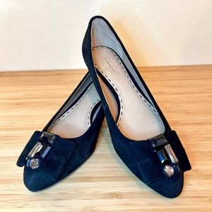 Coach Black Suede Kitten Heel Pumps with Bow & Faux Stone Embellishment Size 6